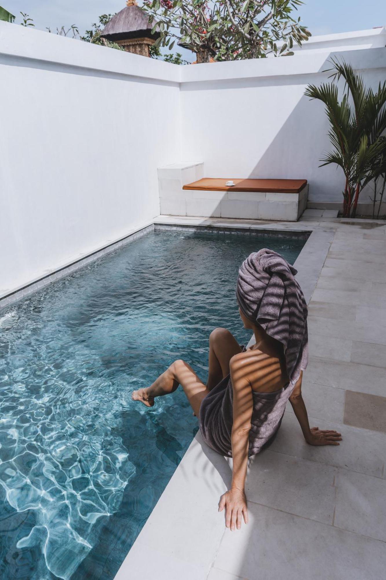 Aster Villa Seminyak Ngoại thất bức ảnh