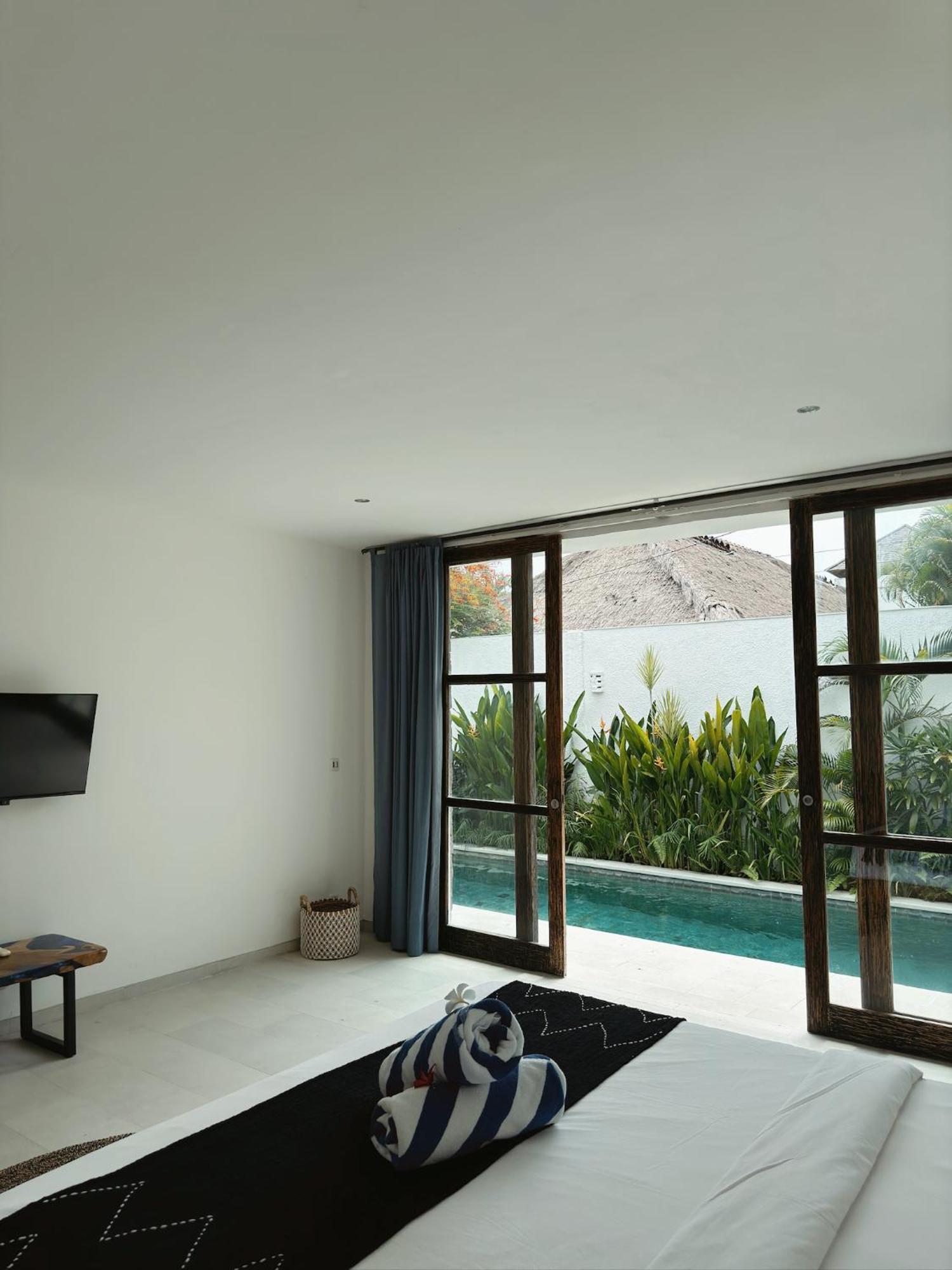 Aster Villa Seminyak Ngoại thất bức ảnh