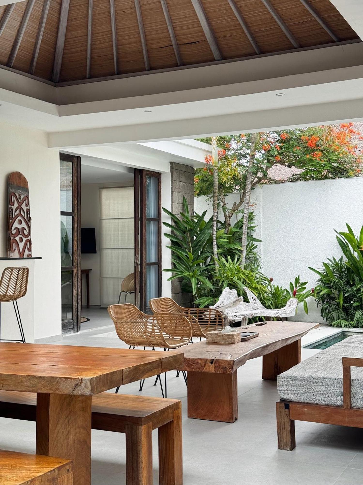 Aster Villa Seminyak Ngoại thất bức ảnh